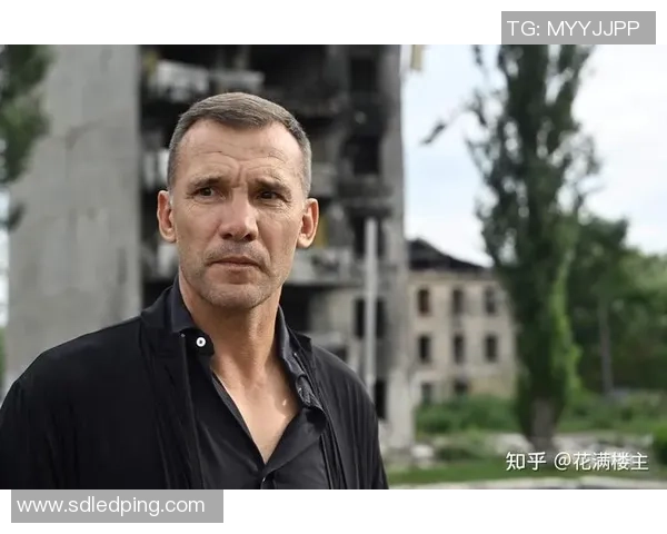 东欧足球传奇球星风采:从贝利奇到舍甫琴科的辉煌历程